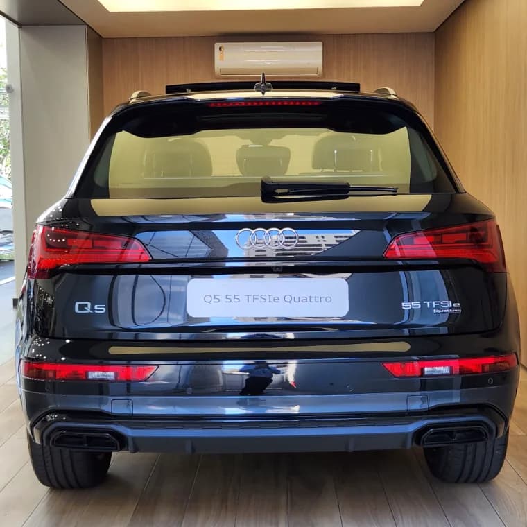 Audi Q5 2.0 55 TFSIE PHEV PERFORMANCE BLACK QUATTRO S TRONIC 2024 Híbrido - Picture 5