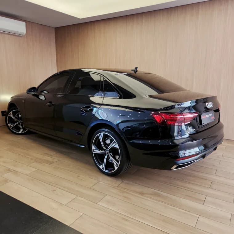 Audi A4 2.0 TFSI GASOLINA S LINE S TRONIC 2022 Gasolina - Picture 4