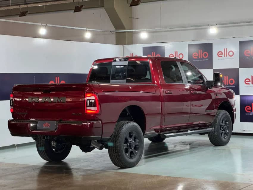 Ram 2500 6.7 I6 TURBO DIESEL NIGHT EDITION CD 4X4 AUTOMÁTICO 2024 Flex - Picture 5