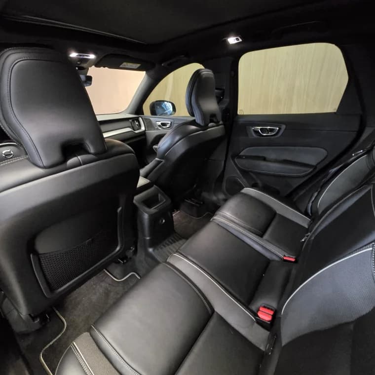 Volvo XC60 2.0 T8 HYBRID R-DESIGN AWD GEARTRONIC 2020 Híbrido - Picture 11