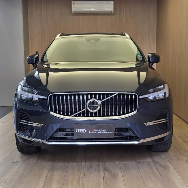 Volvo XC60 2.0 T8 RECHARGE ULTIMATE AWD GEARTRONIC 2023 Flex - Picture 3