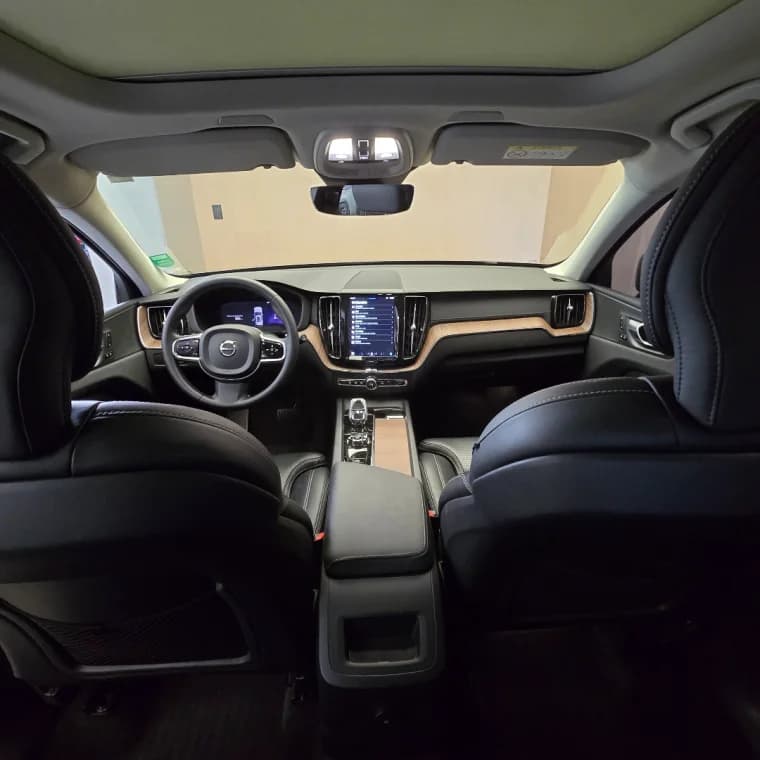 Volvo XC60 2.0 T8 RECHARGE ULTIMATE AWD GEARTRONIC 2023 Flex - Picture 6