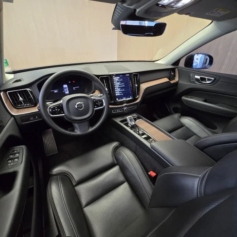 Volvo XC60 2.0 T8 RECHARGE ULTIMATE AWD GEARTRONIC 2023 Flex - Picture 10