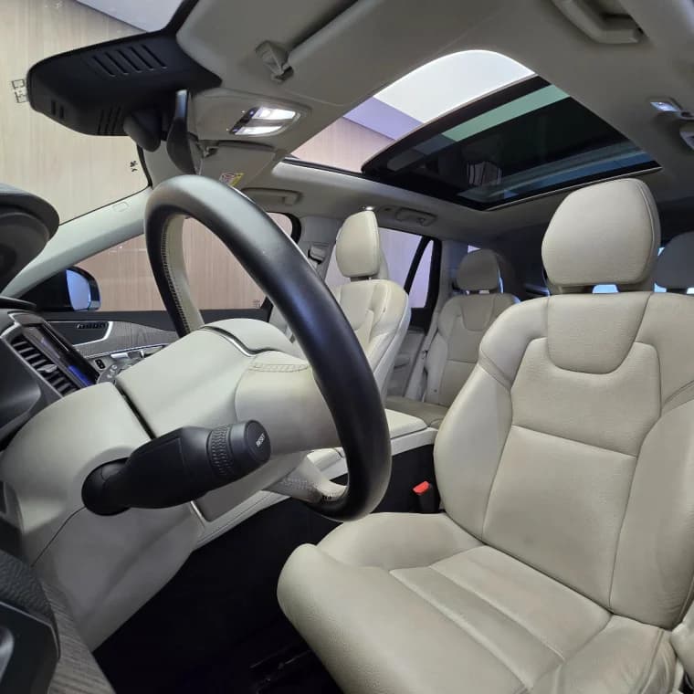 Volvo XC90 2.0 T8 RECHARGE PLUS AWD GEARTRONIC 2023 Híbrido - Picture 5