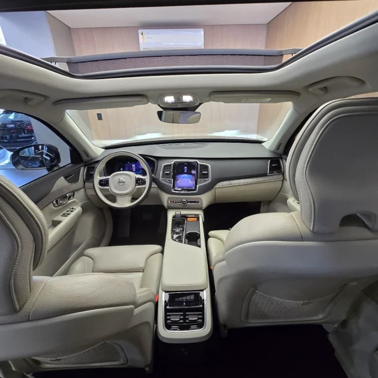Volvo XC90 2.0 T8 RECHARGE PLUS AWD GEARTRONIC 2023 Híbrido - Picture 6
