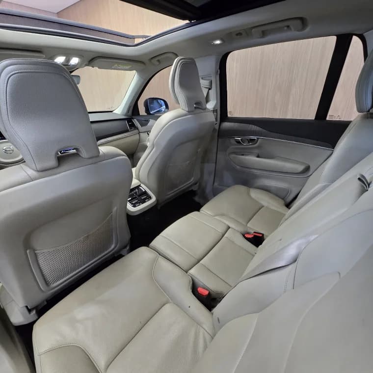 Volvo XC90 2.0 T8 RECHARGE PLUS AWD GEARTRONIC 2023 Híbrido - Picture 8