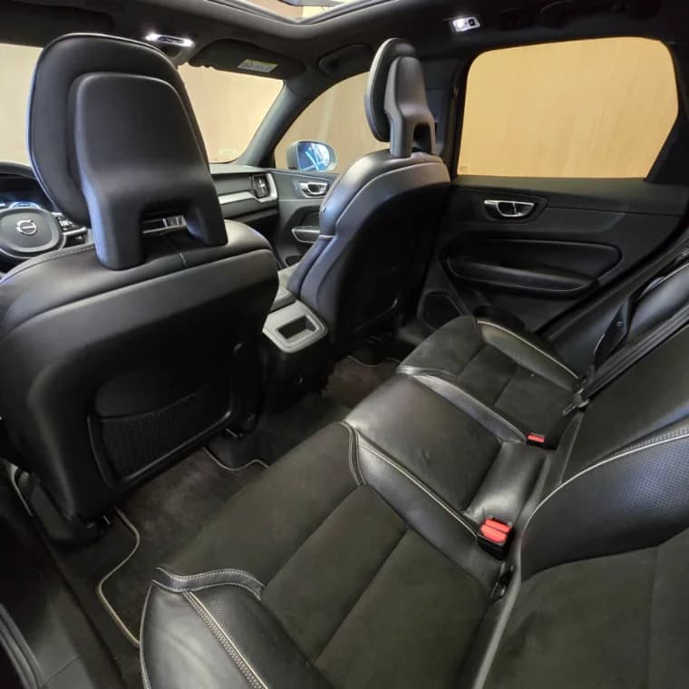 Volvo XC60 2.0 T5 GASOLINA R-DESIGN AWD GEARTRONIC 2018 Gasolina - Picture 11