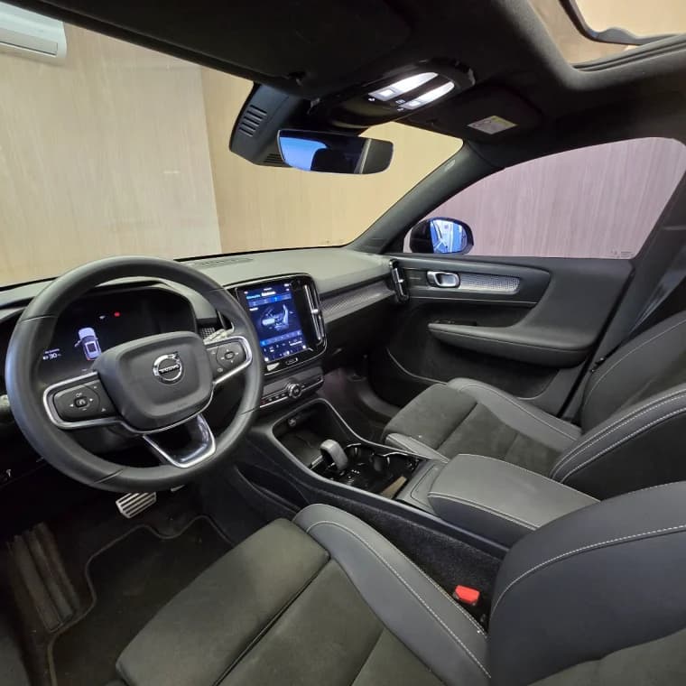 Volvo XC40 P8 RECHARGE TWIN ELECTRIC ULTIMATE AWD 2023 Elétrico - Picture 8