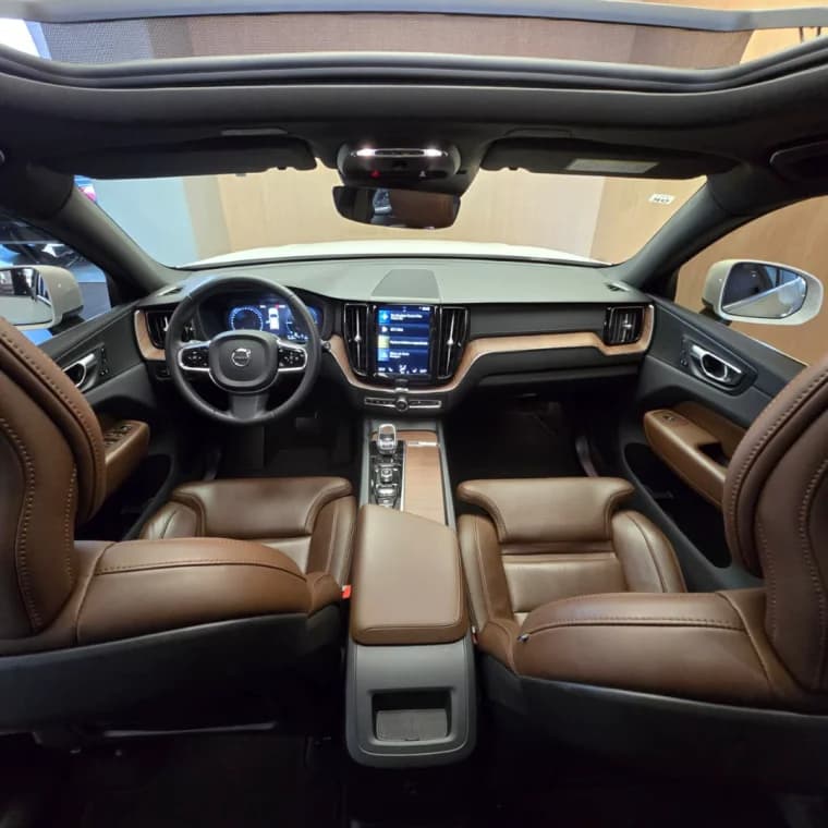 Volvo XC60 2.0 T8 HYBRID INSCRIPTION AWD GEARTRONIC 2021 Híbrido - Picture 6