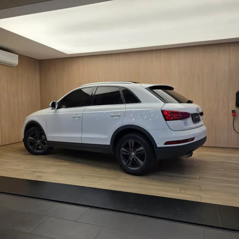 Audi Q3 1.4 TFSI FLEX PRESTIGE PLUS S TRONIC 2019 Flex - Picture 5