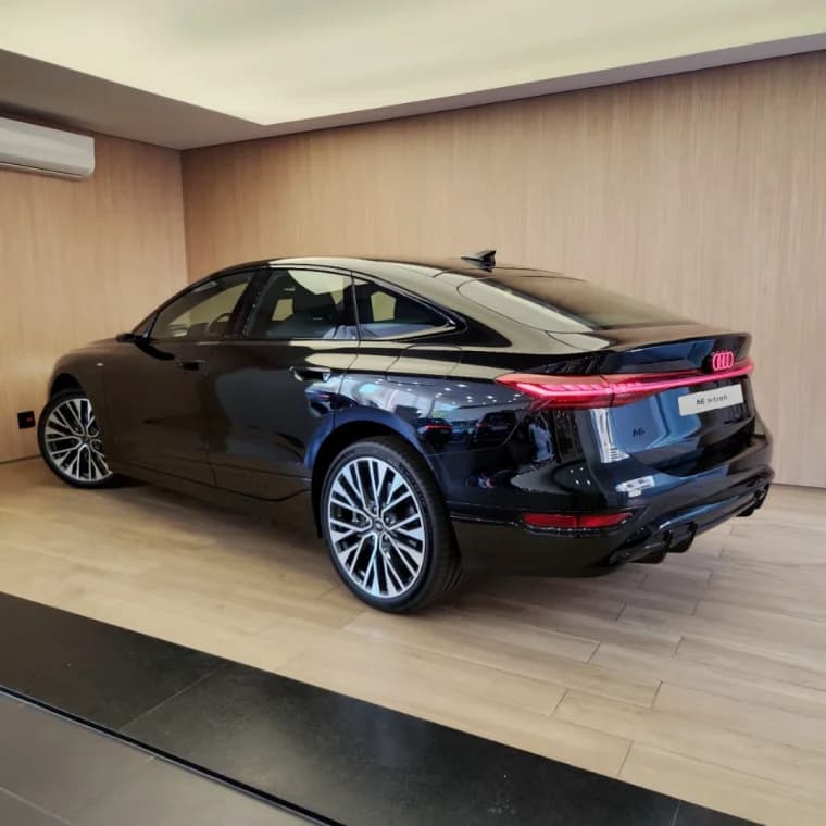Audi A6 E-TRON 100 KW ELÉTRICO SPORTBACK PERFORMANCE BLACK 2025 Elétrico - Picture 3