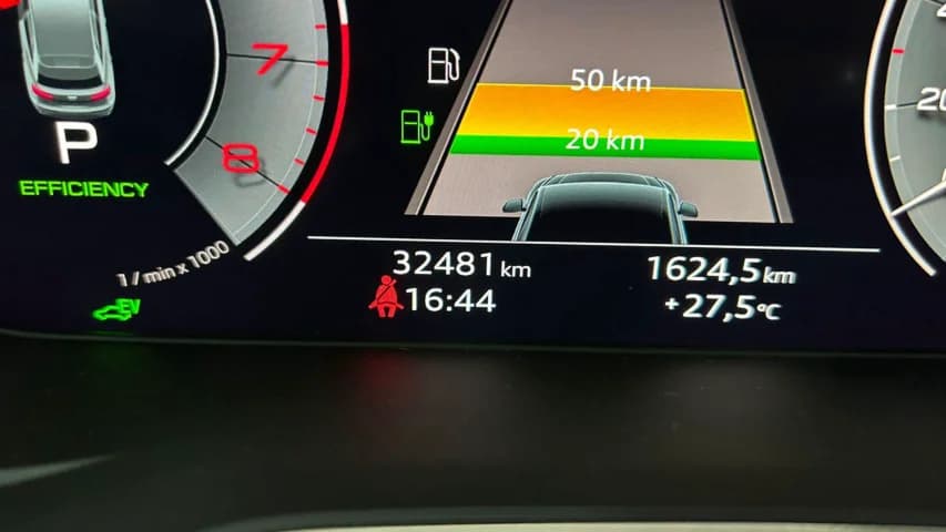 Audi Q5 2.0 55 TFSIE PHEV SPORTBACK PERFORMANCE QUATTRO S TRONIC 2023 Híbrido - Picture 9