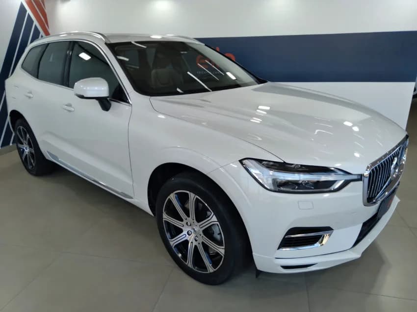 Volvo XC60 2.0 T8 HYBRID INSCRIPTION AWD GEARTRONIC 2020 Híbrido - Picture 2