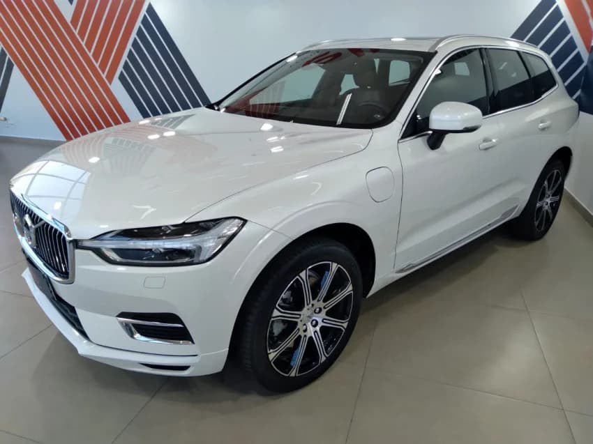 Volvo XC60 2.0 T8 HYBRID INSCRIPTION AWD GEARTRONIC 2020 Híbrido - Picture 4