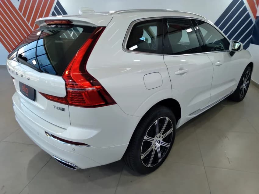 Volvo XC60 2.0 T8 HYBRID INSCRIPTION AWD GEARTRONIC 2020 Híbrido - Picture 5