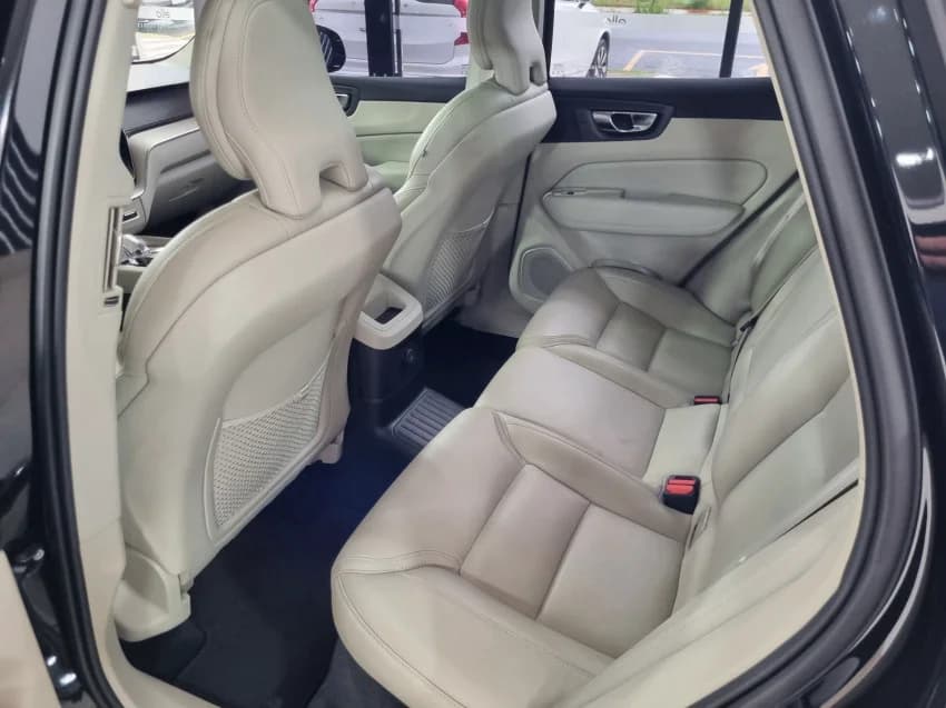 Volvo XC60 2.0 T8 RECHARGE ULTIMATE AWD GEARTRONIC 2023 Híbrido - Picture 16