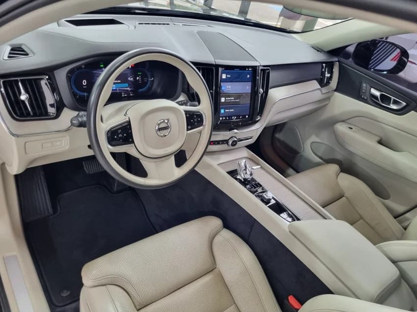 Volvo XC60 2.0 T8 RECHARGE ULTIMATE AWD GEARTRONIC 2023 Híbrido - Picture 9