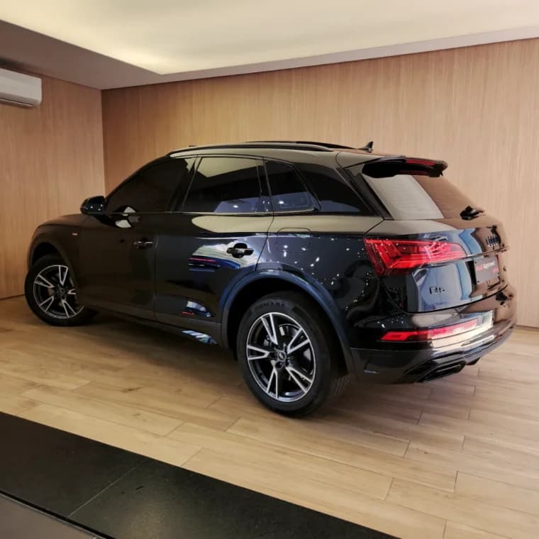 Audi Q5 2.0 55 TFSIE PHEV PERFORMANCE BLACK QUATTRO S TRONIC 2023 Gasolina - Picture 10