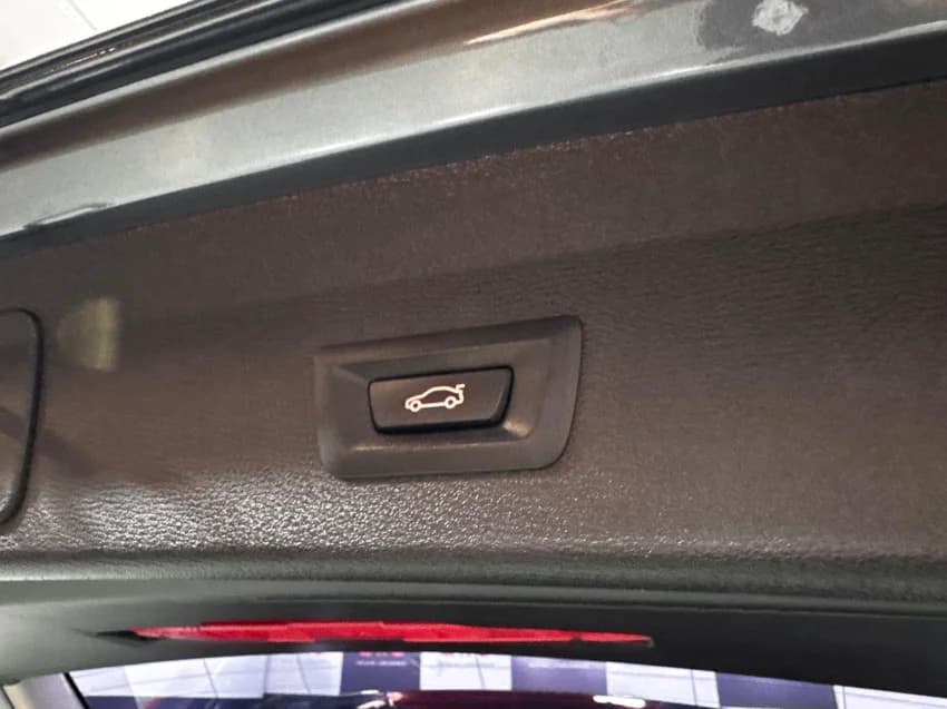 BMW X1 2.0 16V TURBO ACTIVEFLEX SDRIVE20I X-LINE 4P AUTOMÁTICO 2018 Gasolina - Picture 17