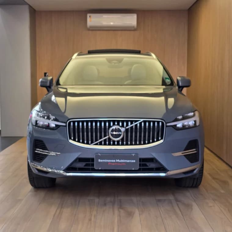 Volvo XC60 2.0 T8 RECHARGE PLUS AWD GEARTRONIC 2023 Híbrido - Picture 2