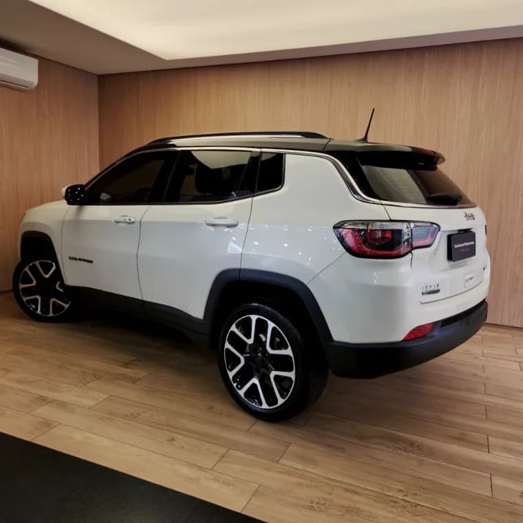 JEEP COMPASS 2.0 16V DIESEL LIMITED 4X4 AUTOMÁTICO 2021 Diesel - Picture 4