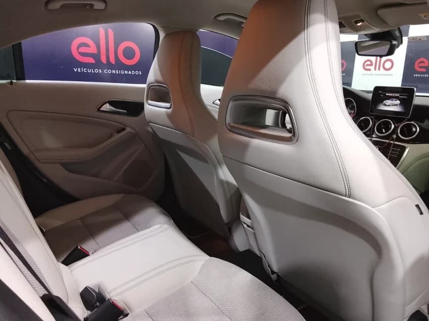 Mercedes-Benz CLA 180 1.6 CGI GASOLINA 7G-DCT 2018 Gasolina - Picture 16