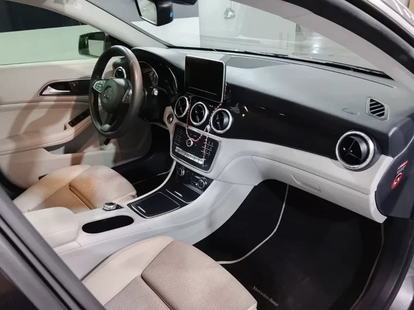 Mercedes-Benz CLA 180 1.6 CGI GASOLINA 7G-DCT 2018 Gasolina - Picture 17