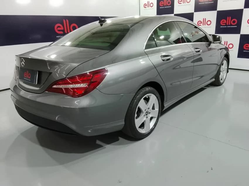 Mercedes-Benz CLA 180 1.6 CGI GASOLINA 7G-DCT 2018 Gasolina - Picture 4