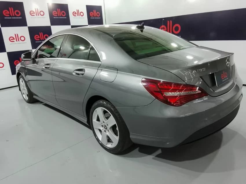 Mercedes-Benz CLA 180 1.6 CGI GASOLINA 7G-DCT 2018 Gasolina - Picture 6