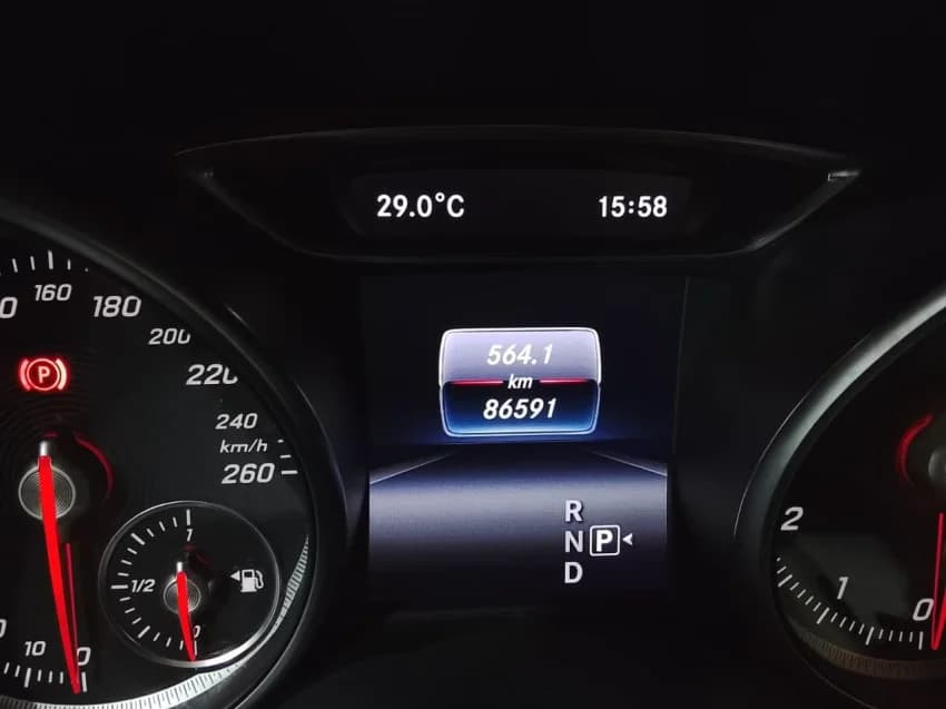 Mercedes-Benz CLA 180 1.6 CGI GASOLINA 7G-DCT 2018 Gasolina - Picture 7