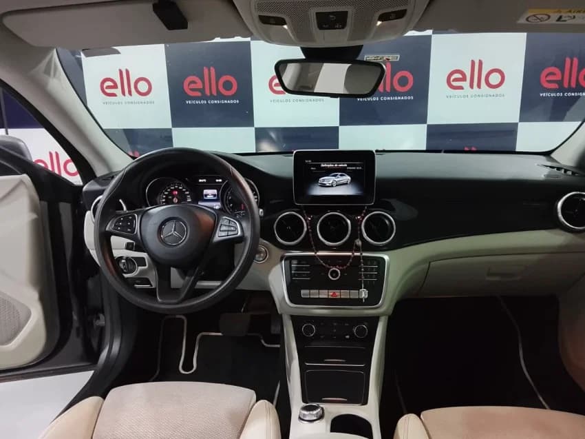 Mercedes-Benz CLA 180 1.6 CGI GASOLINA 7G-DCT 2018 Gasolina - Picture 9