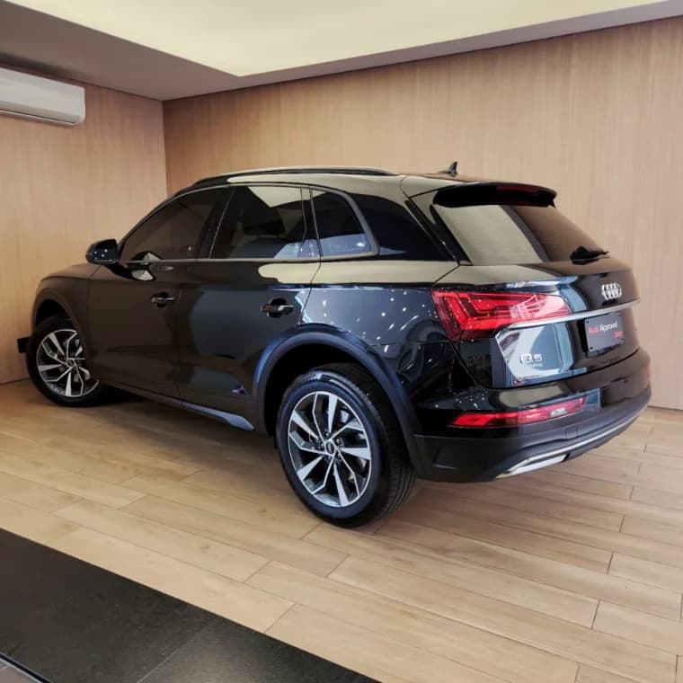 Audi Q5 2.0 45 TFSI GASOLINA PRESTIGE QUATTRO S TRONIC 2023 Gasolina - Picture 4