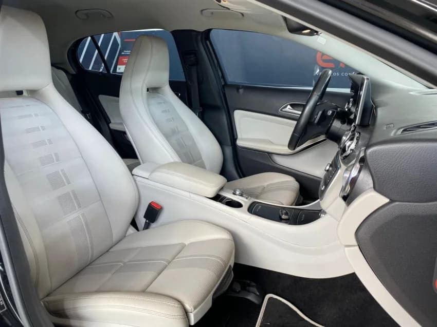 Mercedes-Benz GLA 200 1.6 CGI ADVANCE 16V TURBO FLEX 4P AUTOMÁTICO 2018 Flex - Picture 18