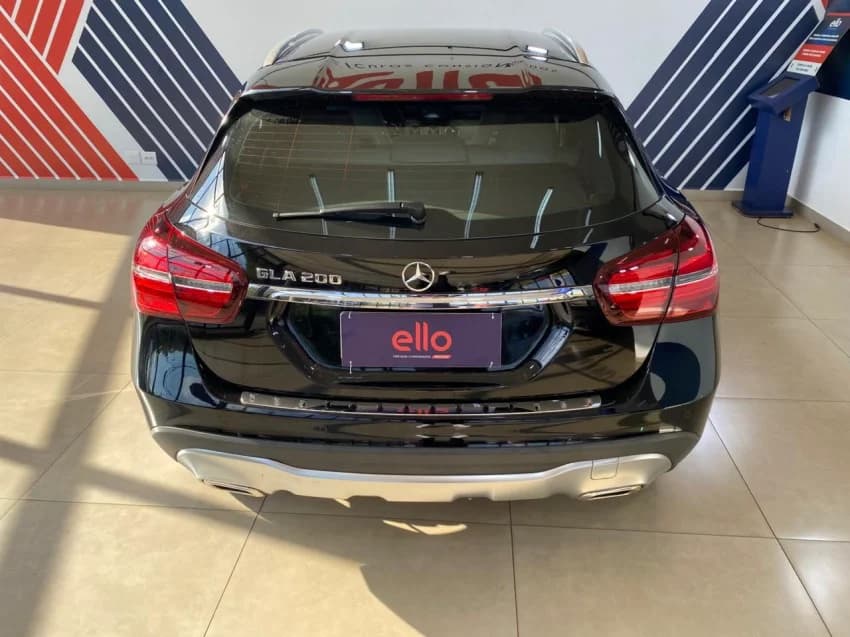 Mercedes-Benz GLA 200 1.6 CGI ADVANCE 16V TURBO FLEX 4P AUTOMÁTICO 2018 Flex - Picture 5