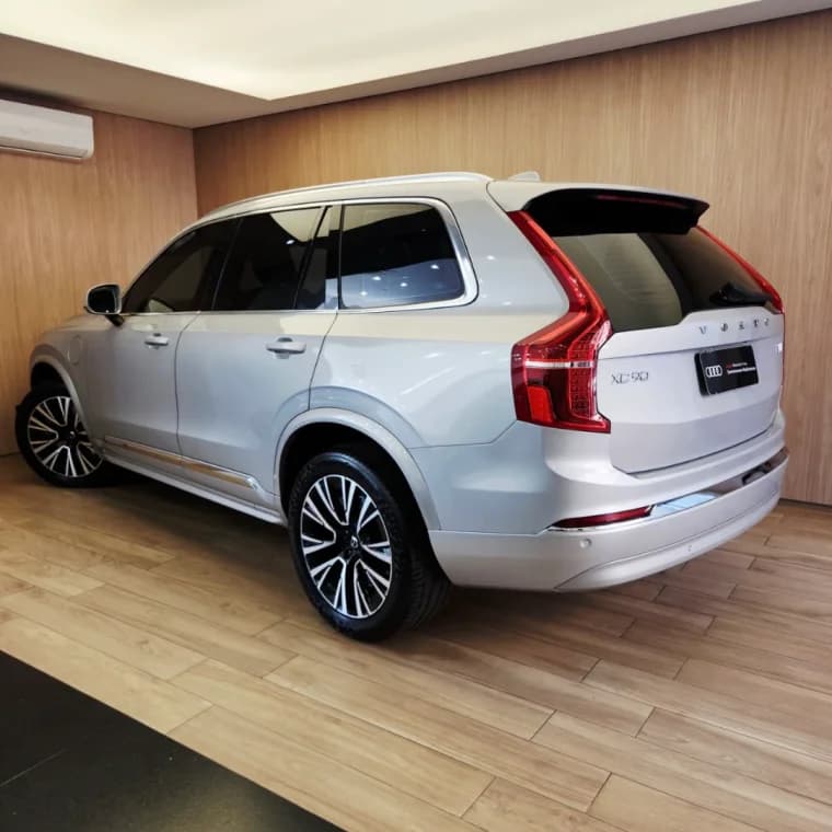 Volvo XC90 2.0 T8 RECHARGE PLUS AWD GEARTRONIC 2023 Híbrido - Picture 11