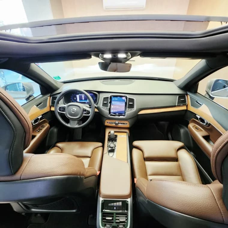 Volvo XC90 2.0 T8 RECHARGE PLUS AWD GEARTRONIC 2023 Híbrido - Picture 6