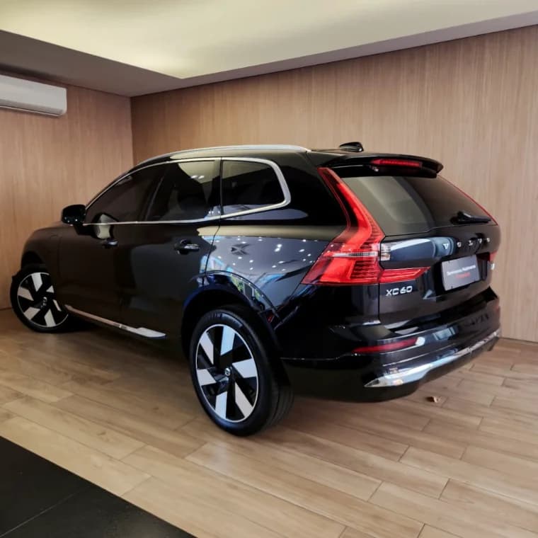Volvo XC60 2.0 T8 RECHARGE ULTIMATE AWD GEARTRONIC 2024 Híbrido - Picture 3