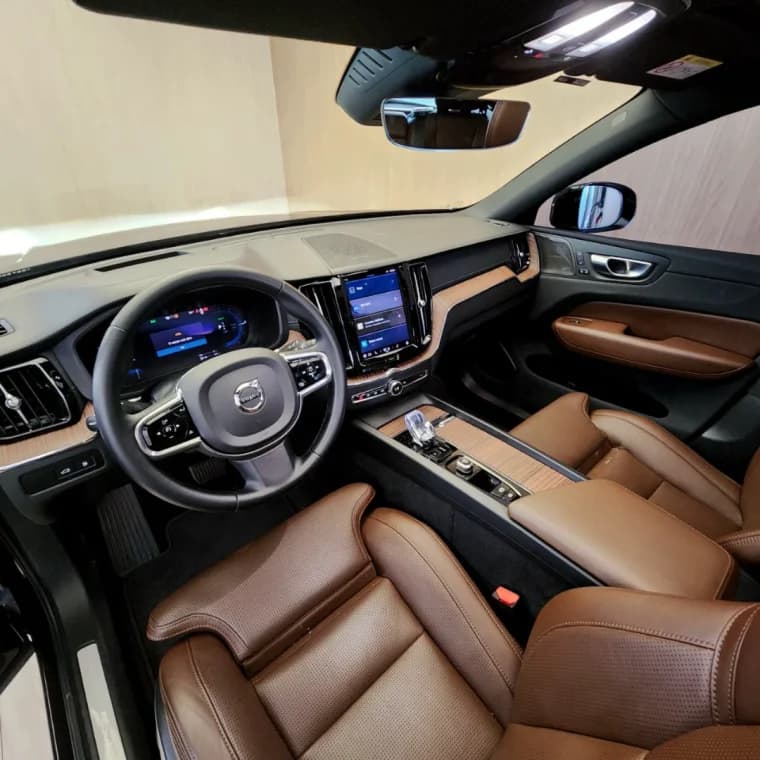 Volvo XC60 2.0 T8 RECHARGE ULTIMATE AWD GEARTRONIC 2024 Híbrido - Picture 7