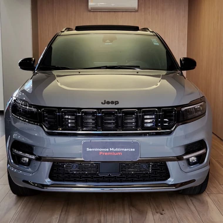 JEEP COMMANDER 2.0 HURRICANE 4 TURBO GASOLINA BLACKHAWK AT9 2025 Gasolina - Picture 2