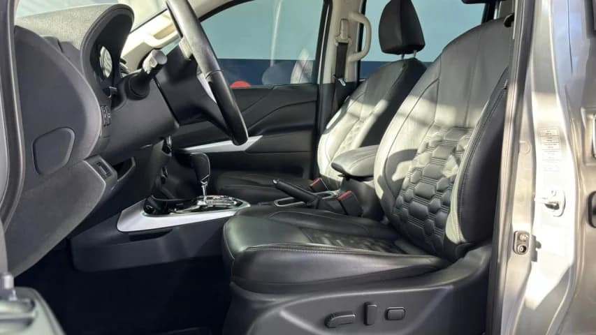 Nissan FRONTIER 2.3 16V TURBO DIESEL XE CD 4X4 AUTOMÁTICO 2024 Diesel - Picture 11