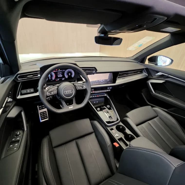 Audi A3 2.0 TFSI GASOLINA SEDAN PERFORMANCE S-TRONIC 2025 Gasolina - Picture 9