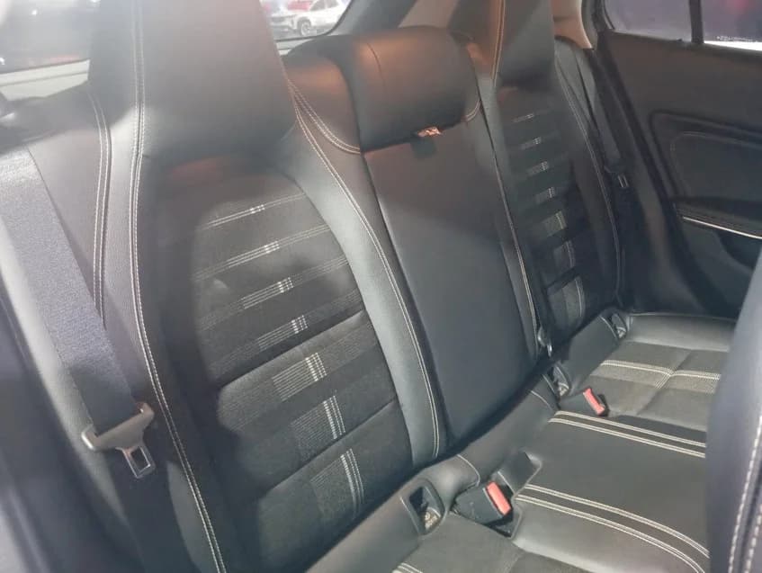 Mercedes-Benz GLA 200 1.6 CGI ADVANCE 16V TURBO FLEX 4P AUTOMÁTICO 2018 Flex - Picture 15