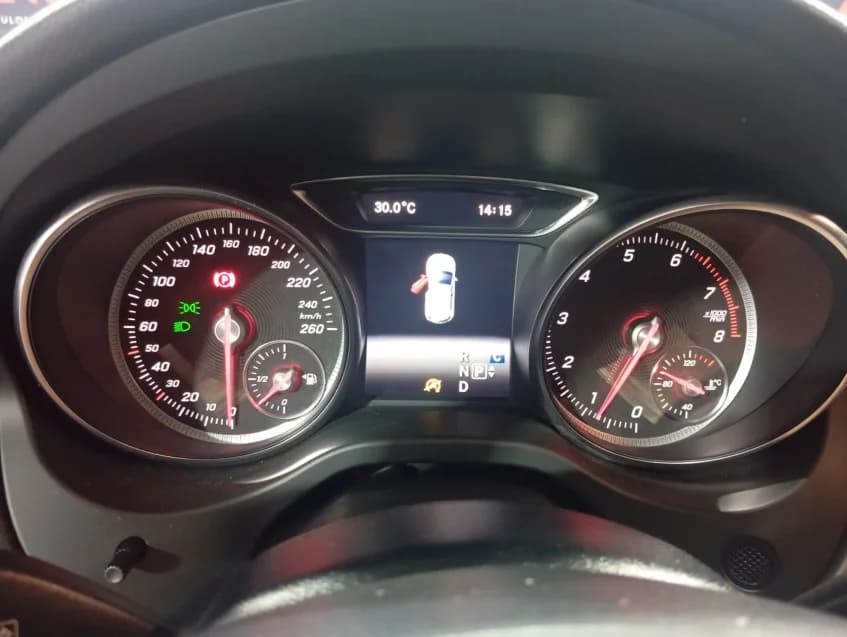 Mercedes-Benz GLA 200 1.6 CGI ADVANCE 16V TURBO FLEX 4P AUTOMÁTICO 2018 Flex - Picture 7