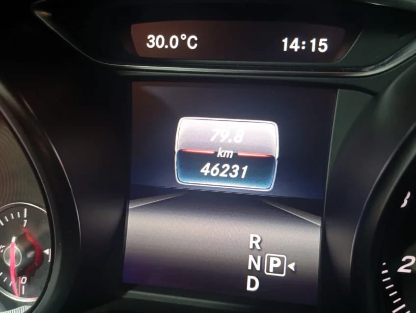 Mercedes-Benz GLA 200 1.6 CGI ADVANCE 16V TURBO FLEX 4P AUTOMÁTICO 2018 Flex - Picture 8