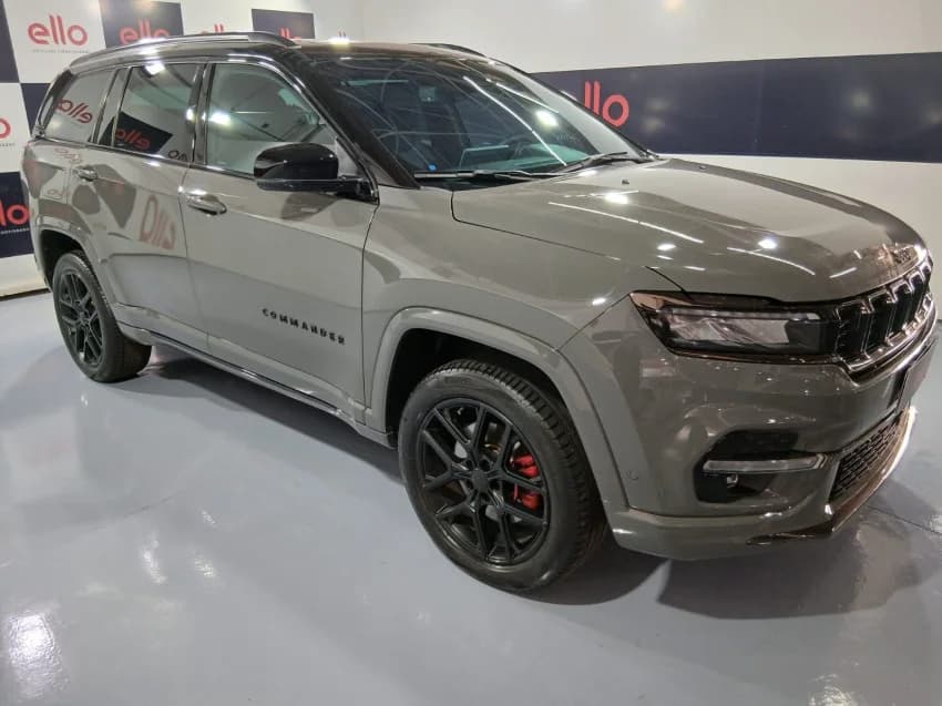JEEP COMMANDER 2.0 HURRICANE 4 TURBO GASOLINA BLACKHAWK AT9 2025 Flex - Picture 1