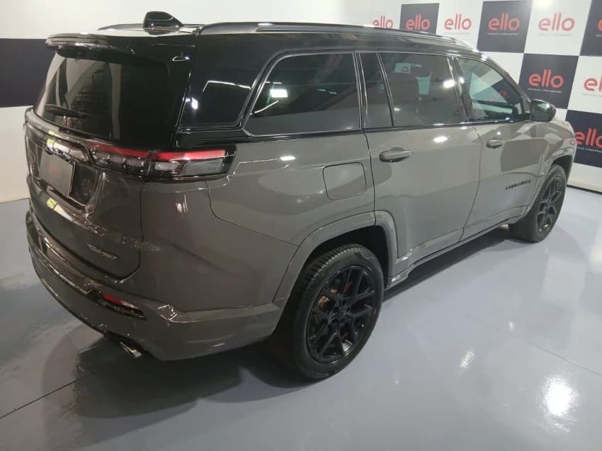 JEEP COMMANDER 2.0 HURRICANE 4 TURBO GASOLINA BLACKHAWK AT9 2025 Flex - Picture 4