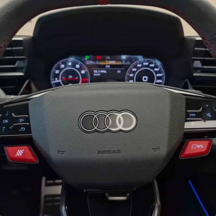 Audi RS3 2.5 TFSI GASOLINA SEDAN QUATTRO S-TRONIC 2026 Gasolina - Picture 8