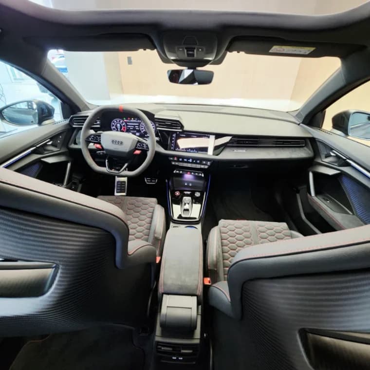 Audi RS3 2.5 TFSI GASOLINA SEDAN TRACK QUATTRO S-TRONIC 2026 Gasolina - Picture 8