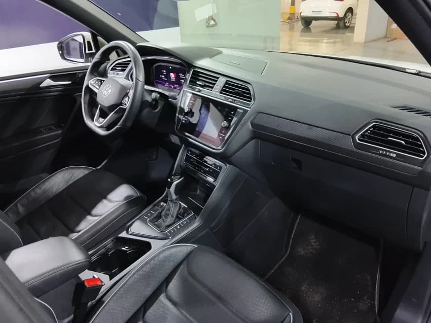 Volkswagen TIGUAN 2.0 300 TSI GASOLINA ALLSPACE R-LINE AUTOMÁTICO 2024 Gasolina - Picture 17