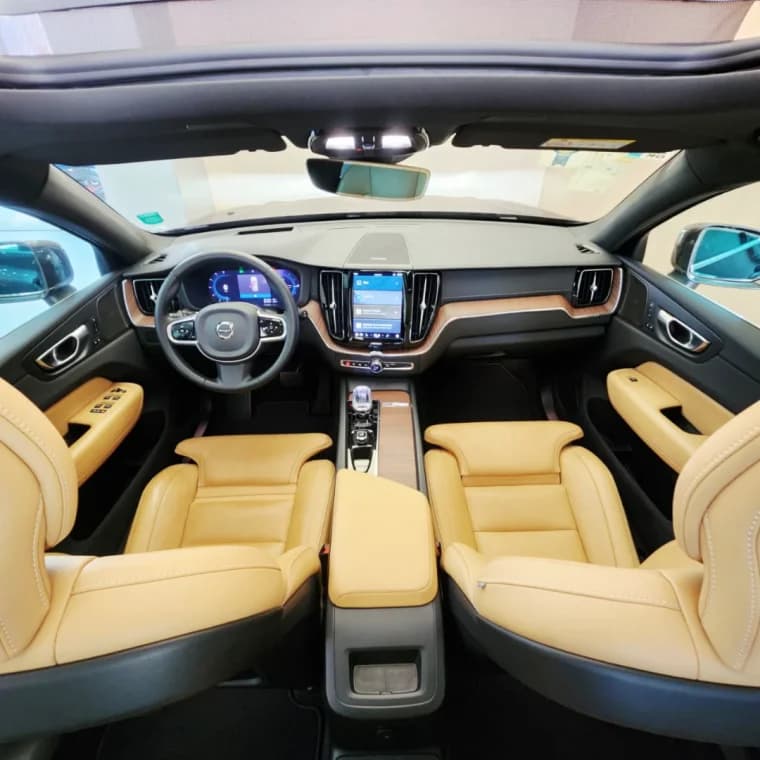 Volvo XC60 2.0 T8 RECHARGE ULTIMATE AWD GEARTRONIC 2024 Híbrido - Picture 6